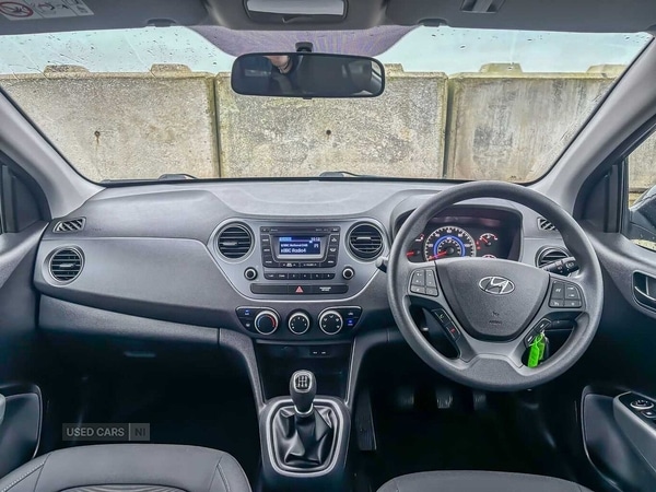 Used Hyundai i10 2018 for sale - 77550920: Photo 9