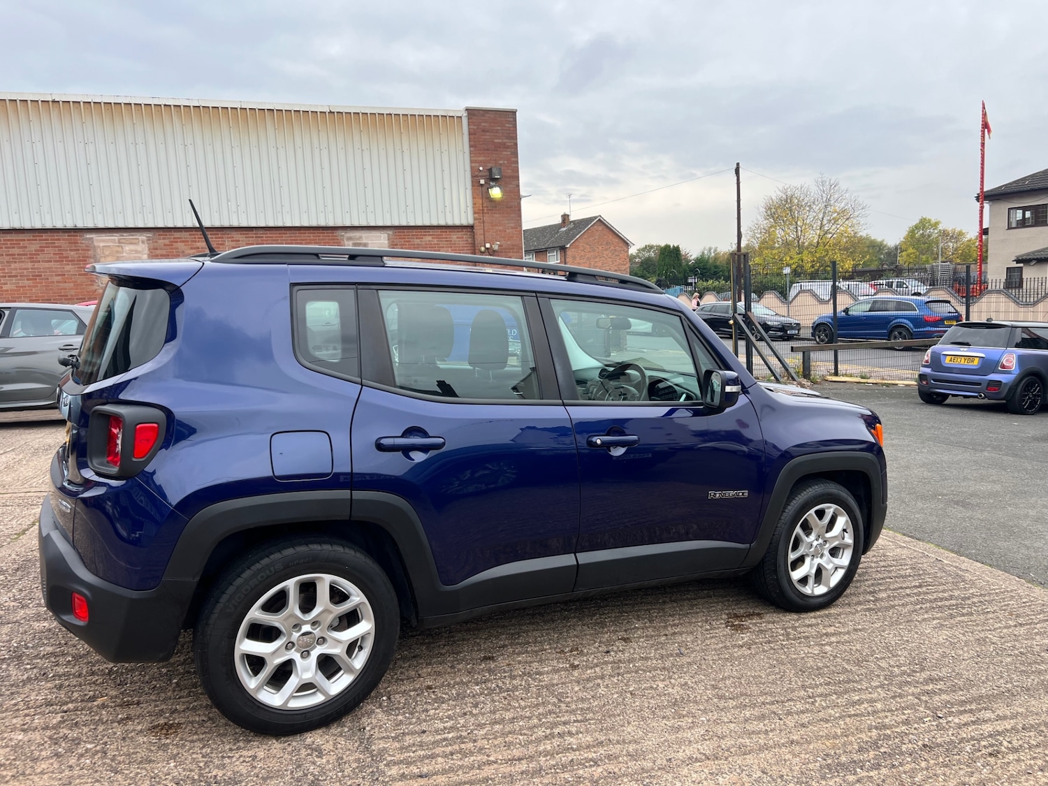Used Jeep Renegade 2015 for sale - 76309812: Photo 12