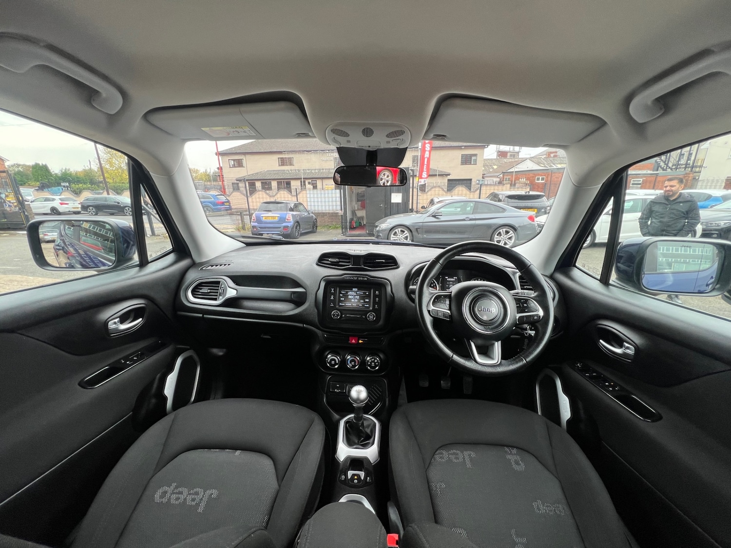 Used Jeep Renegade 2015 for sale - 76309812: Photo 3