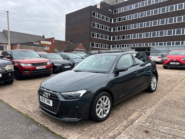 Used Audi A1 2019 for sale - 76309774: Photo 2