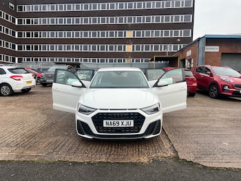 Used Audi A1 2019 for sale - 77715178: Photo