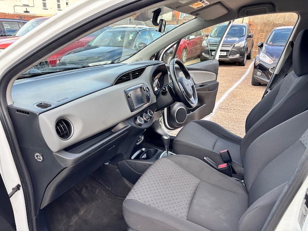 Used Toyota Yaris 2015 for sale - 76177148: Photo 16