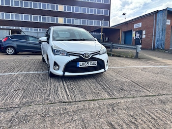 Toyota - Yaris