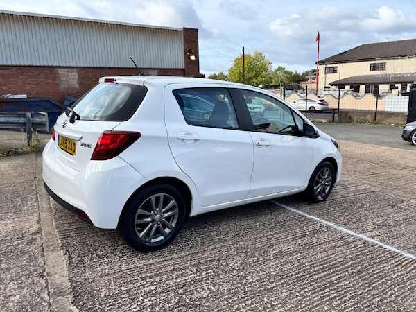 Used Toyota Yaris 2015 for sale - 76177148: Photo 9