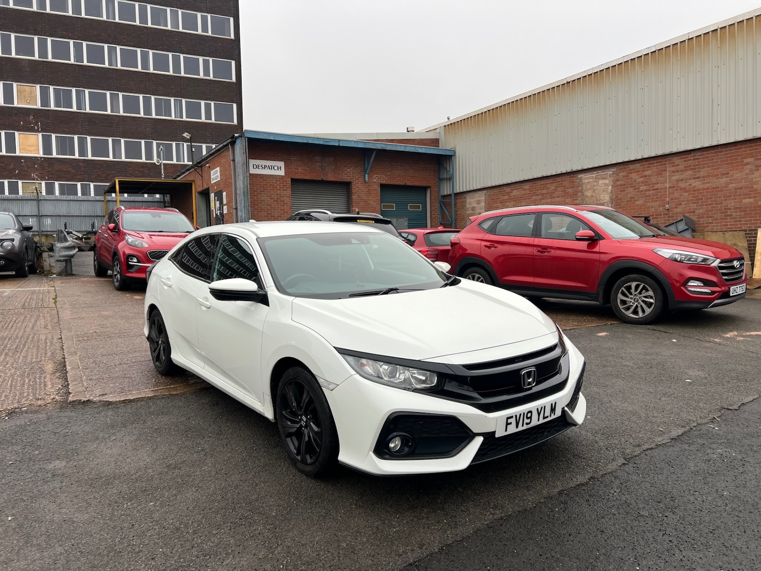 Used Honda Civic 2019 for sale - 77136619: Photo 17
