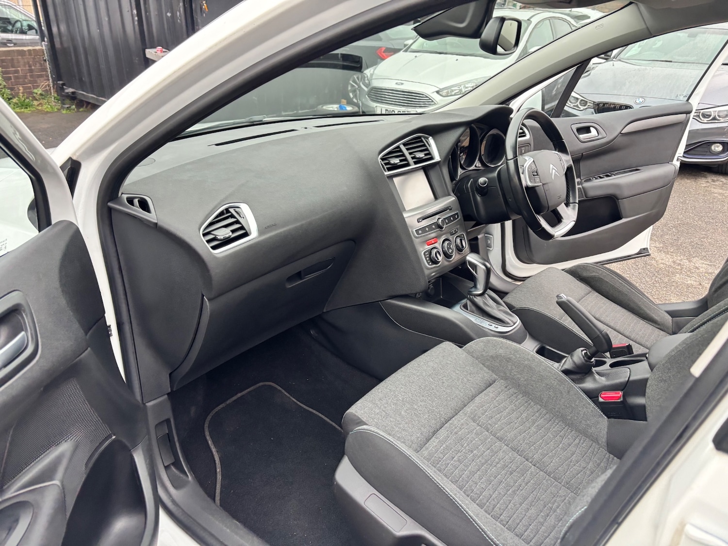 Used Citroen C4 2017 for sale - 76305836: Photo 19