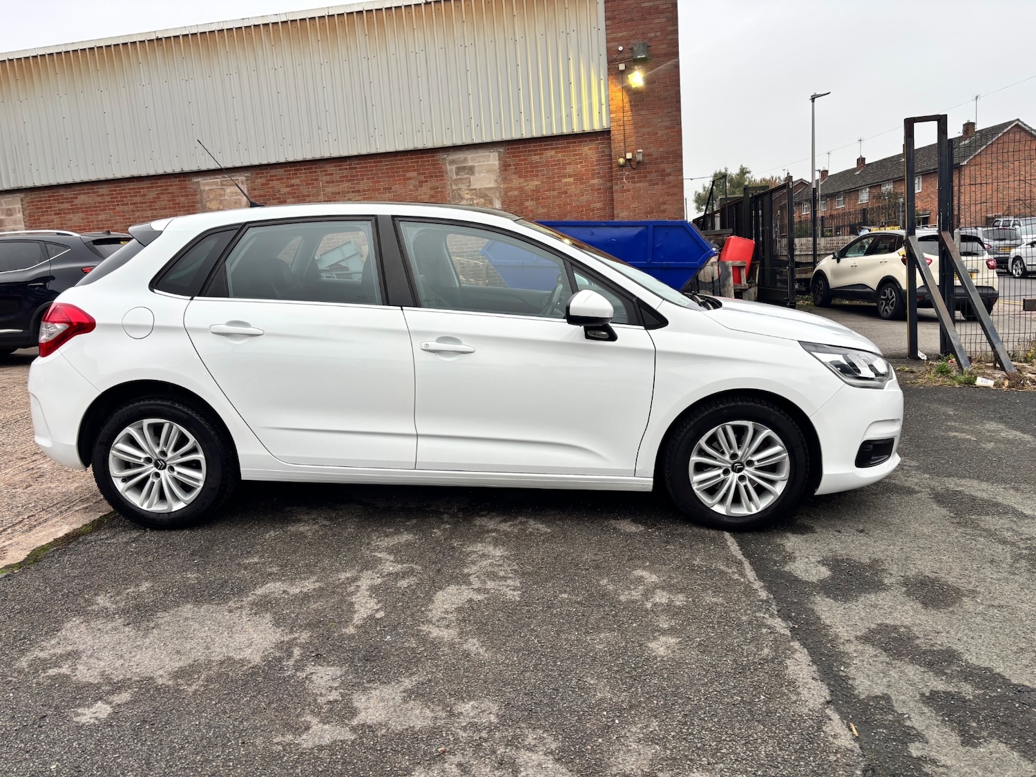 Used Citroen C4 2017 for sale - 76305836: Photo 7