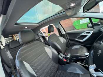 Used Peugeot 2008 2019 for sale - 75101320: Photo
