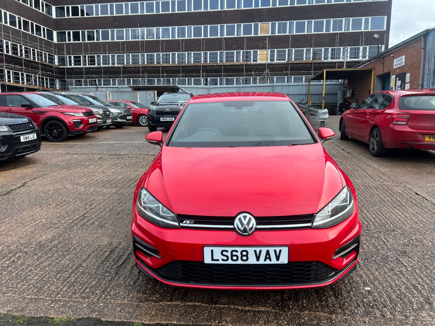 Used Volkswagen Golf 2018 for sale - 77283054: Photo 2