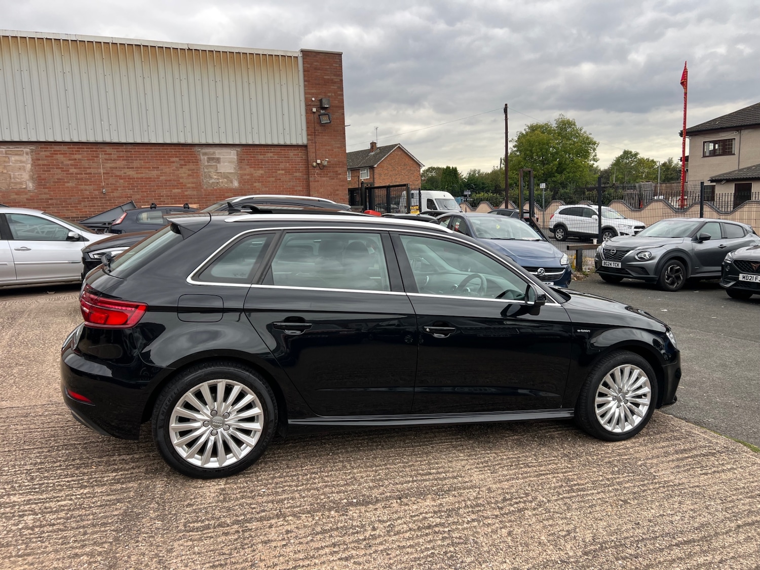 Used Audi A3 2017 for sale - 76093884: Photo 11