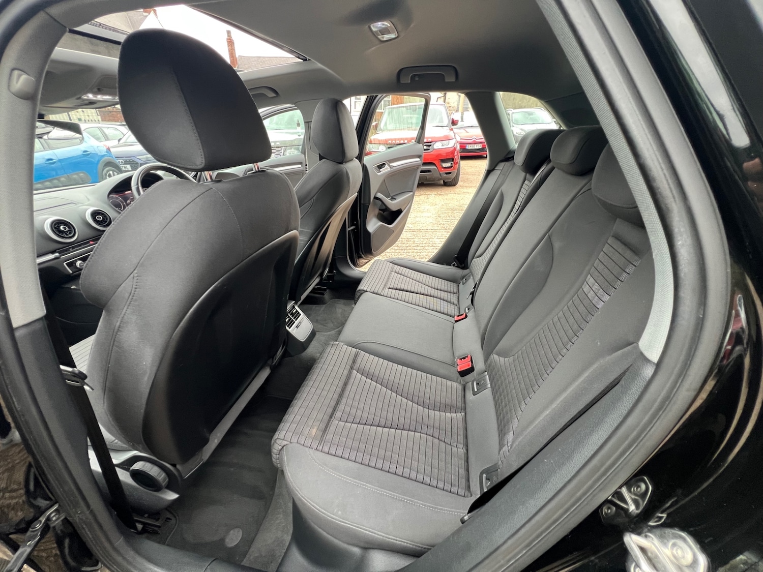 Used Audi A3 2017 for sale - 76093884: Photo 15