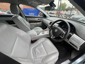 Used Jaguar XF 2012 for sale - 76436358: Photo