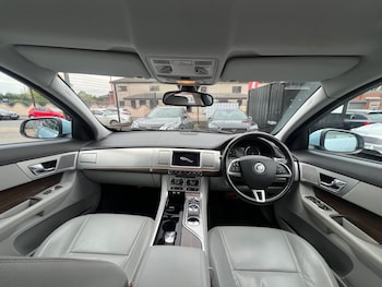 Used Jaguar XF 2012 for sale - 76436358: Photo