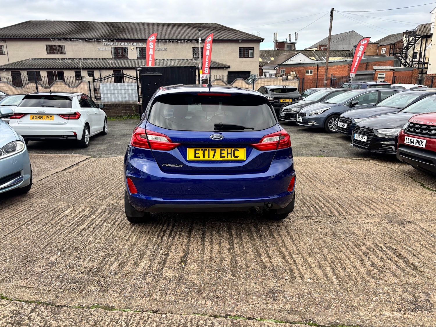 Used Ford Fiesta 2017 for sale - 76588870: Photo 6