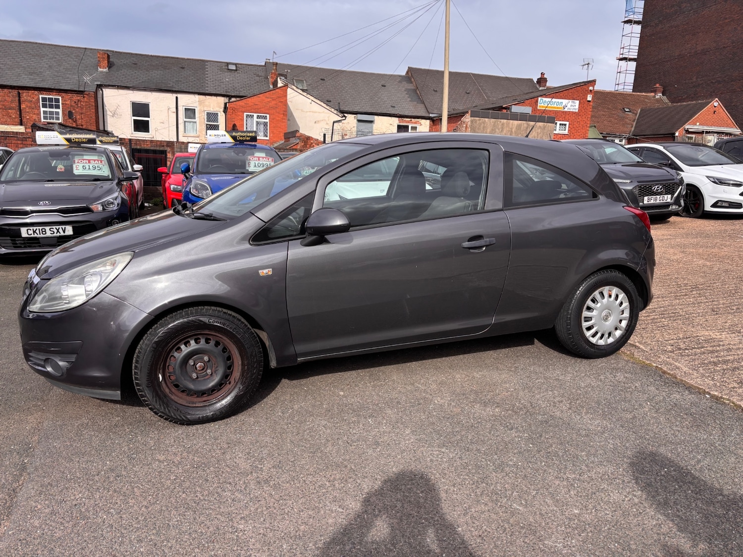 Used Vauxhall Corsa 2010 for sale - 78179997: Photo 3