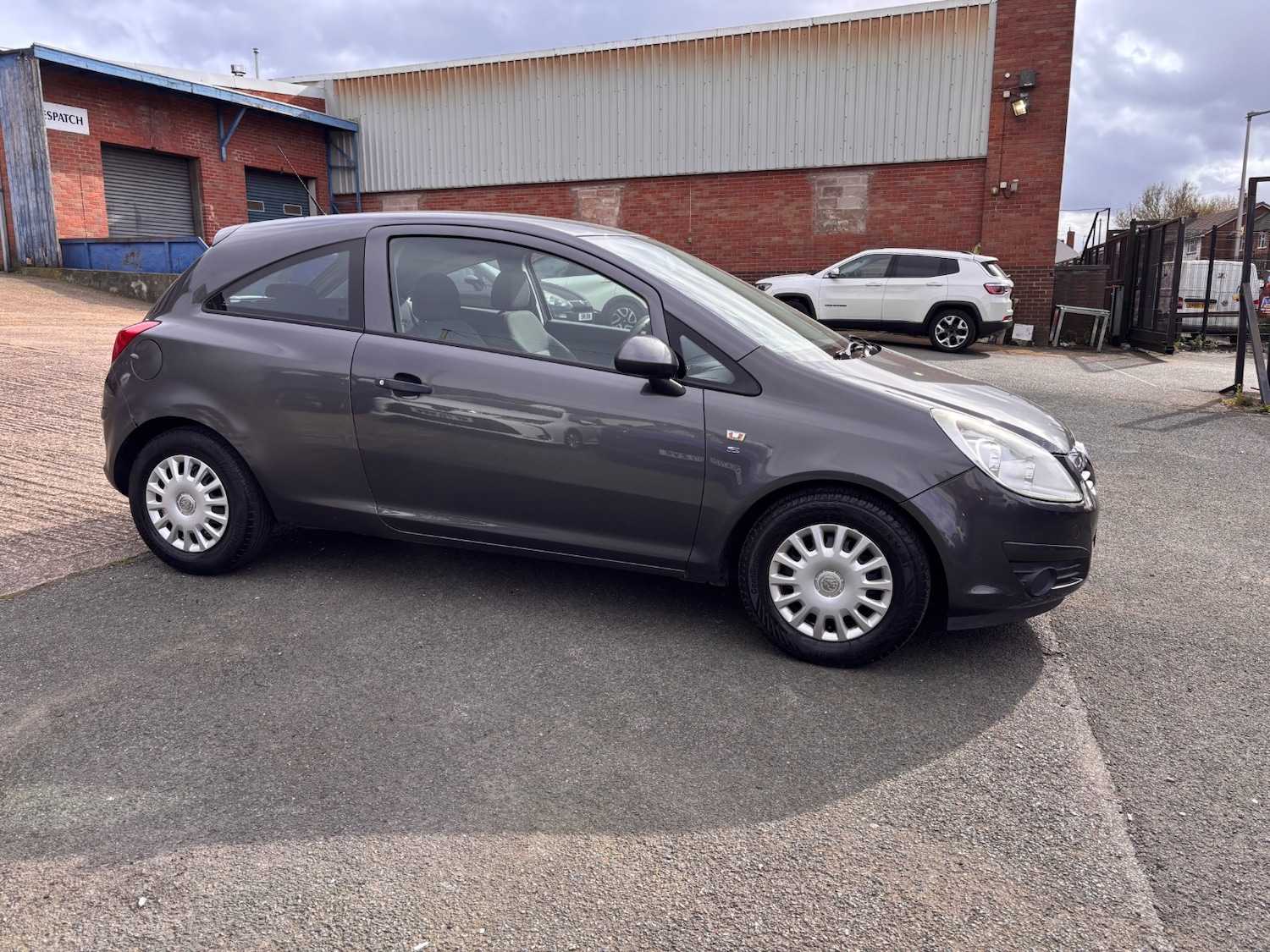 Used Vauxhall Corsa 2010 for sale - 78179997: Photo 9