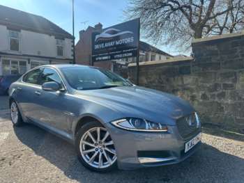 (13) - 2.2d Premium Luxury Auto Euro 5 (s/s) 4dr