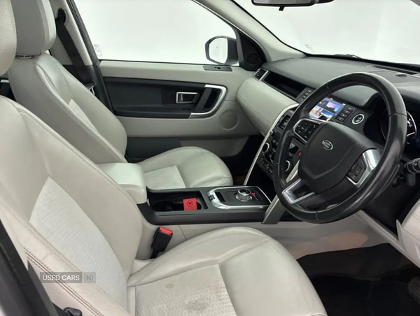 Used Land Rover Discovery Sport 2016 for sale - 76284792: Photo 5