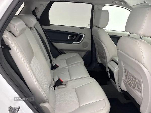 Used Land Rover Discovery Sport 2016 for sale - 76284792: Photo 6