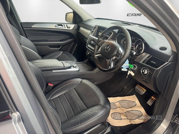 Used Mercedes-Benz M Class 2012 for sale - 76850649: Photo 9