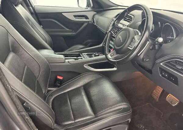Used Jaguar F-Pace 2018 for sale - 76216043: Photo 5