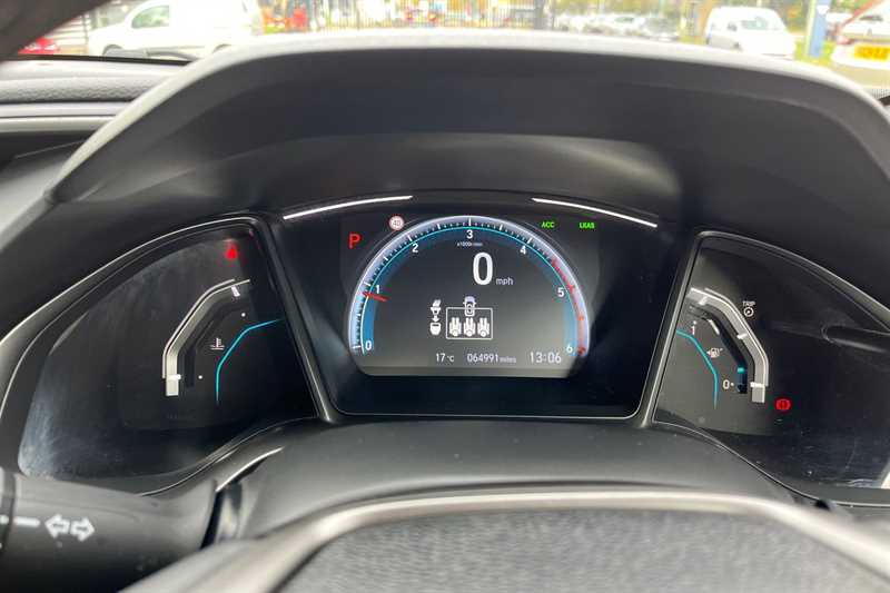 Used Honda Civic 2018 for sale - 76441946: Photo 11