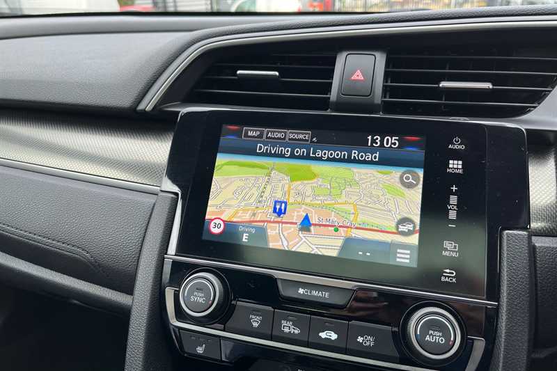 Used Honda Civic 2018 for sale - 76441946: Photo 14