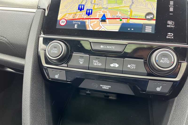 Used Honda Civic 2018 for sale - 76441946: Photo 16