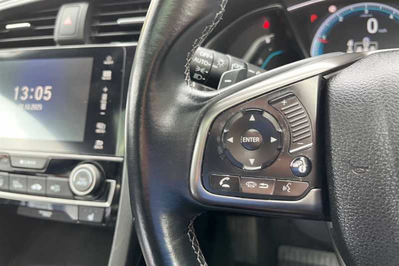 Used Honda Civic 2018 for sale - 76441946: Photo 17