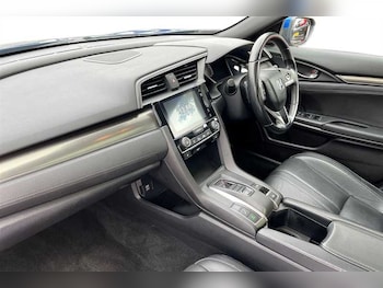 Used Honda Civic 2018 for sale - 76441946: Photo