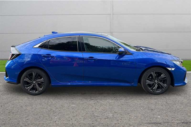 Used Honda Civic 2018 for sale - 76441946: Photo 5