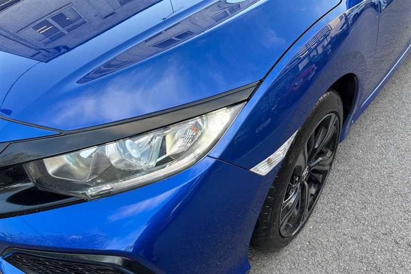 Used Honda Civic 2018 for sale - 76372682: Photo 19