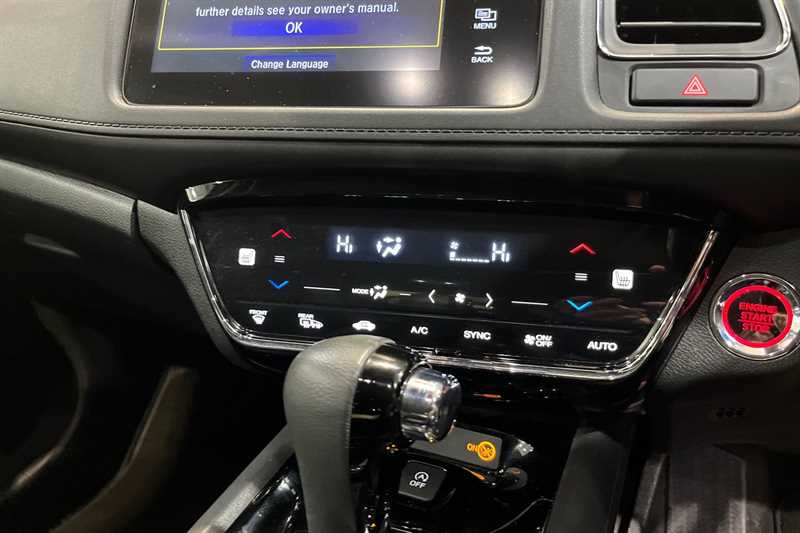 Used Honda HR-V 2018 for sale - 76648324: Photo 15