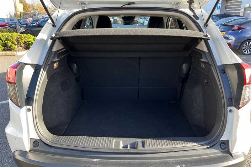 Used Honda HR-V 2018 for sale - 76648324: Photo 19