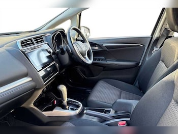 Used Honda Jazz 2020 for sale - 77347106: Photo