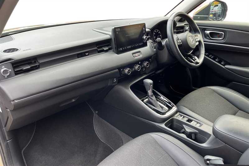 Used Honda HR-V 2022 for sale - 76442006: Photo 2