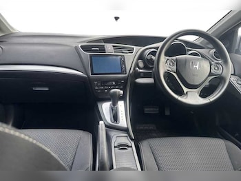Used Honda Civic 2017 for sale - 77983527: Photo
