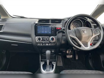 Used Honda Jazz 2017 for sale - 76842349: Photo