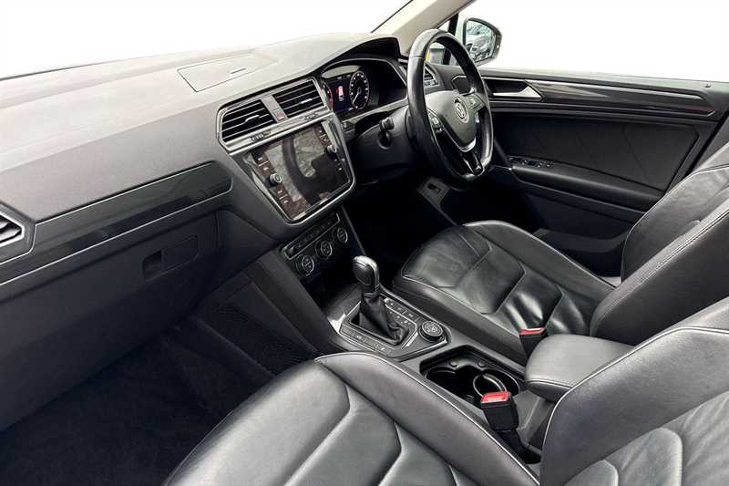 Used Volkswagen Tiguan 2017 for sale - 78074612: Photo 2