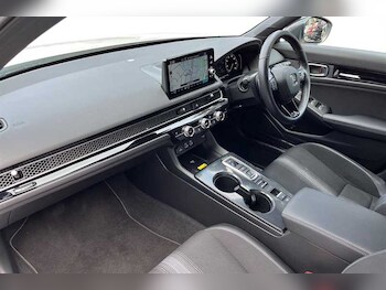 Used Honda Civic 2024 for sale - 76003745: Photo 2