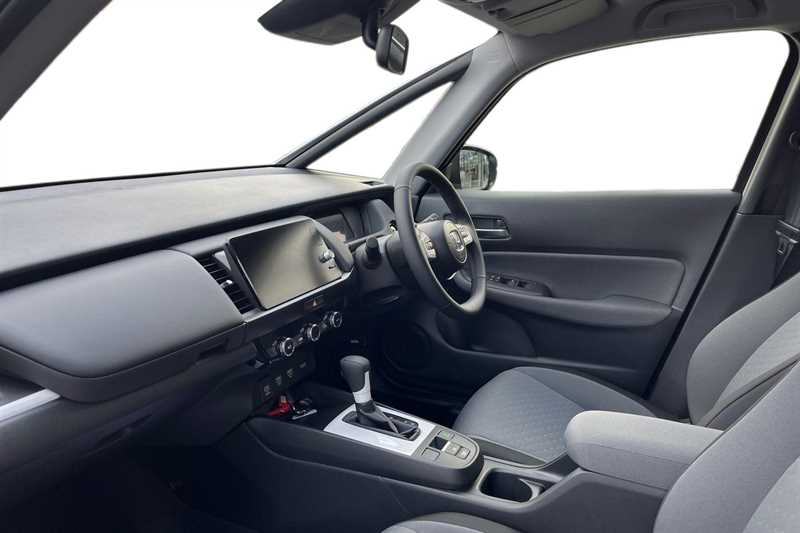 Used Honda Jazz 2025 for sale - 76420521: Photo 2