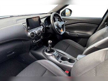 Used Nissan Juke 2024 for sale - 77996702: Photo