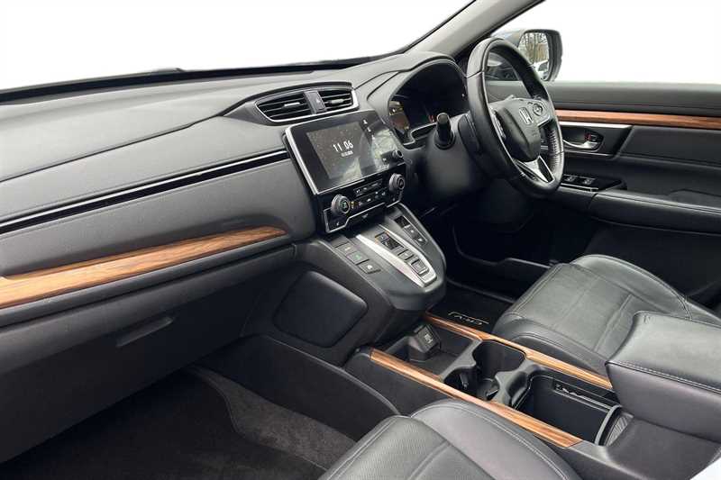 Used Honda CR-V 2019 for sale - 76928230: Photo 2