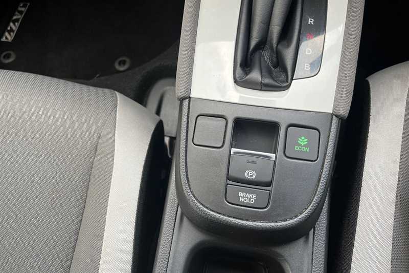 Used Honda Jazz 2021 for sale - 76372707: Photo 23