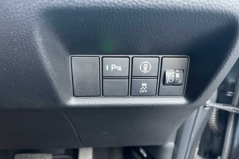 Used Honda Jazz 2021 for sale - 76372707: Photo 31