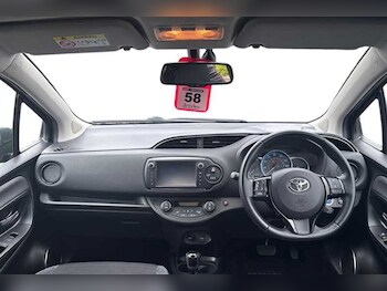 Used Toyota Yaris 2017 for sale - 77983492: Photo