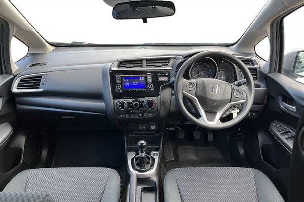 Used Honda Jazz 2019 for sale - 76229646: Photo 4