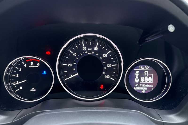 Used Honda HR-V 2018 for sale - 77740292: Photo 11