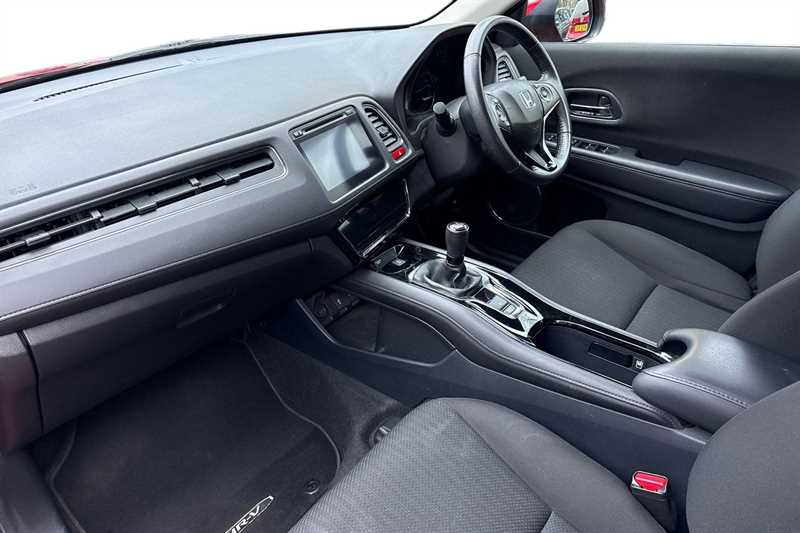 Used Honda HR-V 2018 for sale - 77740292: Photo 2