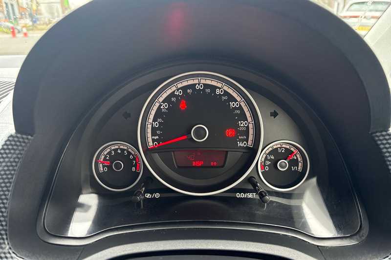 Used Volkswagen up! 2018 for sale - 77193842: Photo 11